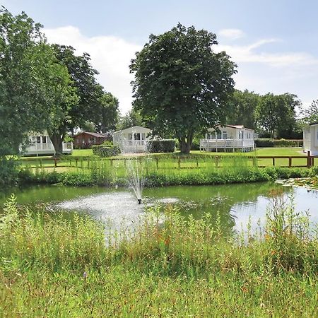 Fir Trees Caravan Park Chester Buitenkant foto
